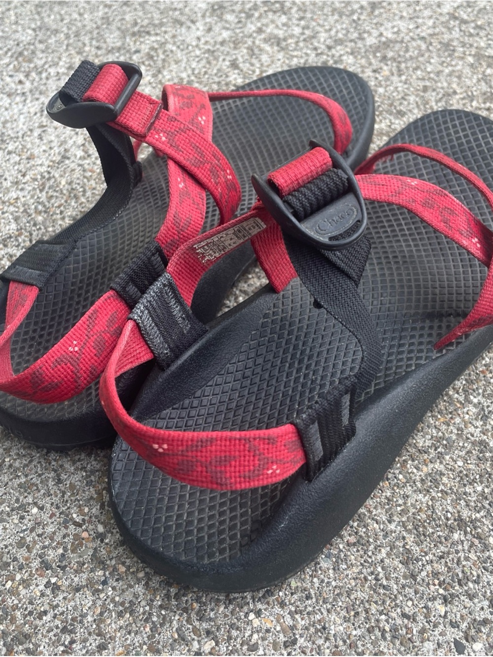 Chacos Womens Size 9 Red - Picture 3 of 16